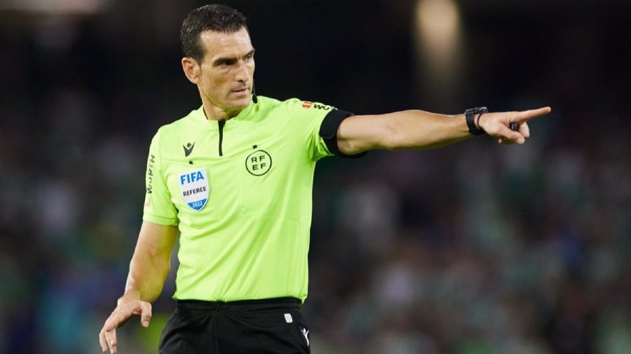 Martínez Munuera arbitrará el Clásico de la final de la Supercopa