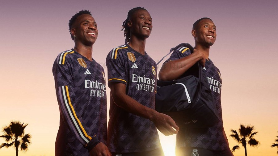 La original presentación del Real Madrid para su segunda camiseta